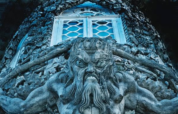 Photograph Vicente Moraga Triton on One Eyeland
